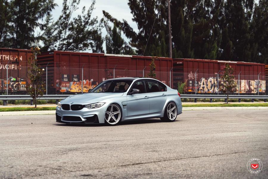  BMW M3 Sedan on Vossen Wheels (M-X5) 2019 года  (фото 14 из 18)